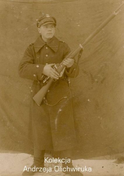 Żołnierz KOP z bronią, 1929 r.