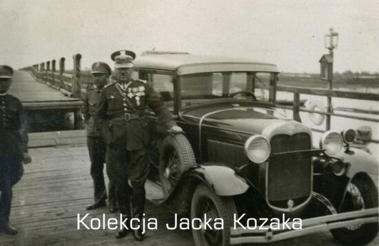 Żołnierze KOP na promie na Prypeci, 1936 r.
