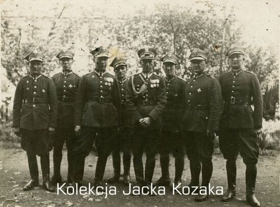 Zdjęcie pozowane żołnierzy KOP, 1937 r.