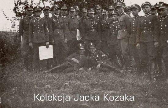 Na zdjęciu znajduje się liczba grupa żołnierzy Korpusu Ochrony Pogranicza.