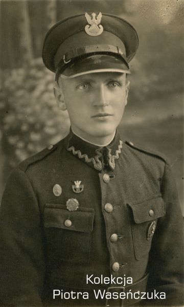 Zdjęcie portretowe żołnierza KOP.